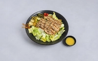 سالاد سزار با مرغ گريل شده