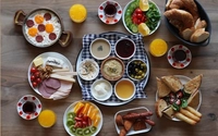 صبحانه ادلی