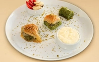 بشقاب پسته