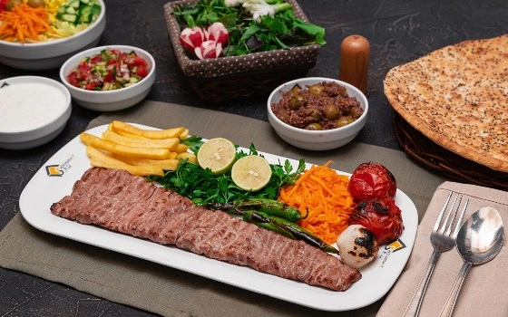 برگ مخصوص (راسته گوسفندی 200 گرم)