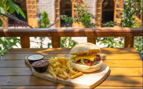 چیز برگر دستی
