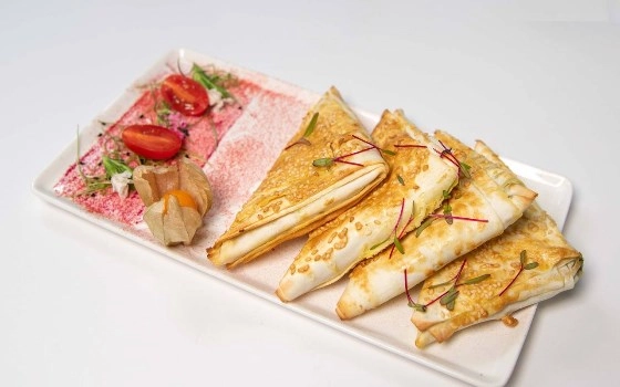 کاسادیا مرغ و اسناج