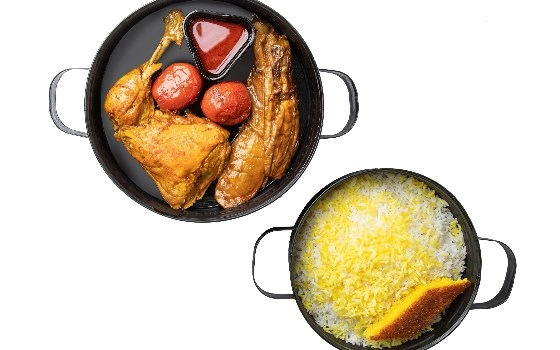 چلو خورش مرغ و بادمجان با ران مرغ