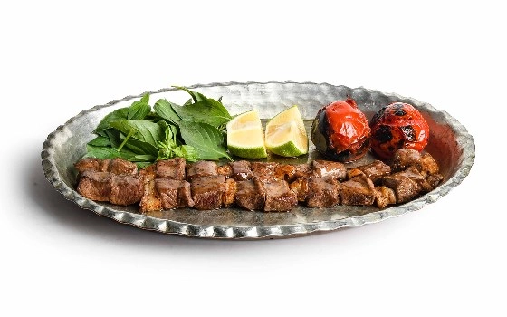 خوراک کباب چنجه (کنجه)