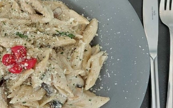 پاستا چیکن آلفردو