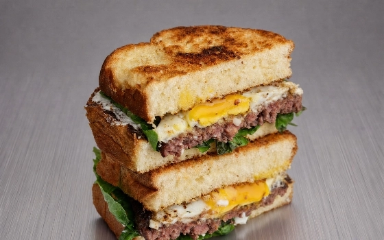 برانچ برگر گوریل | GORILL BRUNCH BURGER