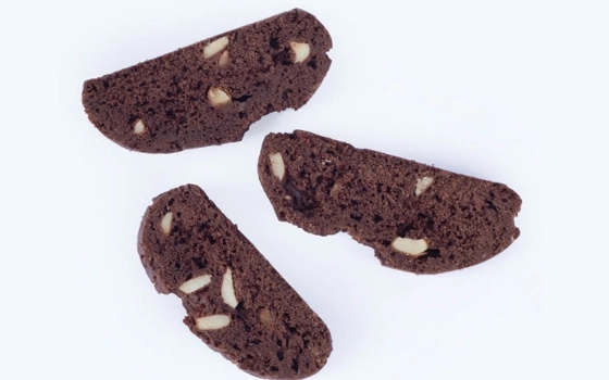 بیسکاتی شکلات بادام 400 گرم خالص(45 تا 47 عدد)
