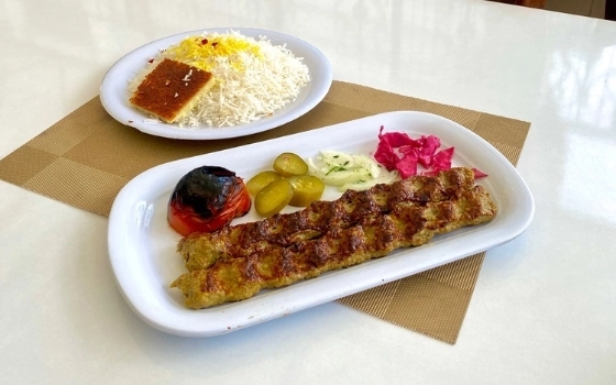 چلو کباب کوبیده مرغ