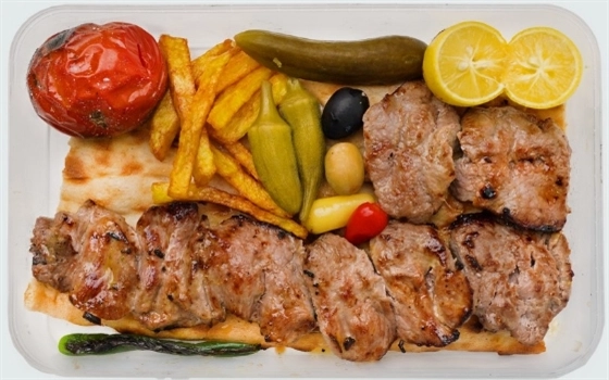 خوراک کباب چنجه VIP