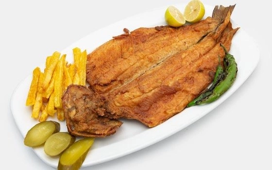 خوراک ماهی سرخ شده