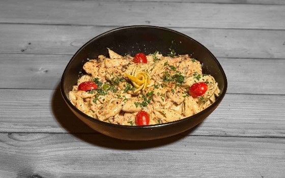 پاستا چیکن آلفردو
