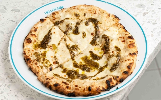 نان زعتر با پنیر
