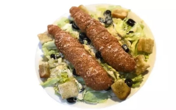 سالاد چیکن چیز رول