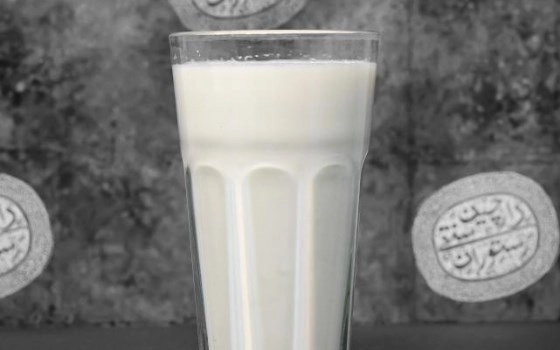 شیر عسل