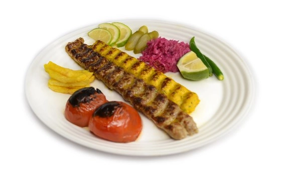خوراک کباب مخلوط با دورچین