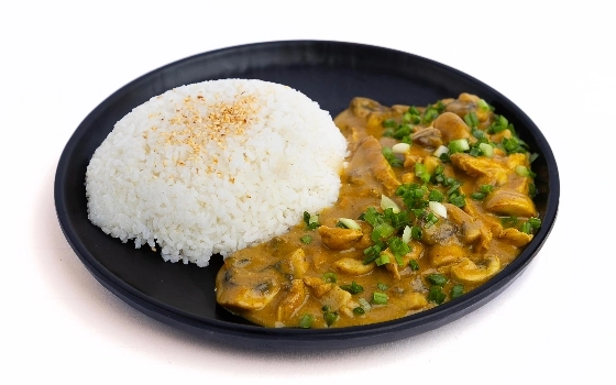 گلدن کاری مرغ