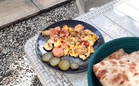 املت قارچ و سوسیس
