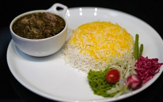 چلو خورشت قورمه سبزی