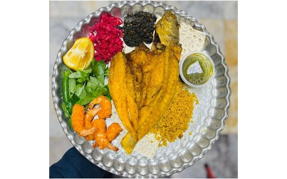 خوراک میکس دریایی با شوریده