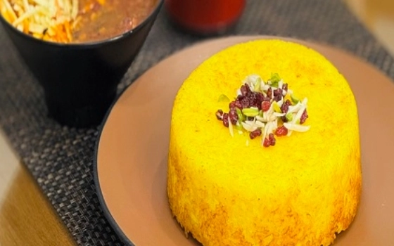 ته چین و خورشت قیمه
