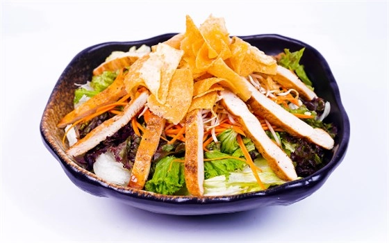 سالاد چیکن چاینیز