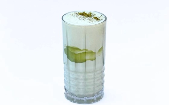 شیک زعفران پسته
