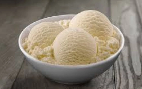 بستنی وانیل