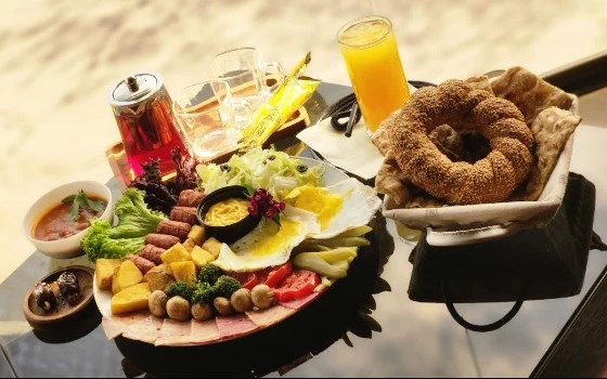 صبحانه انگلیسی(خاص سینا)
