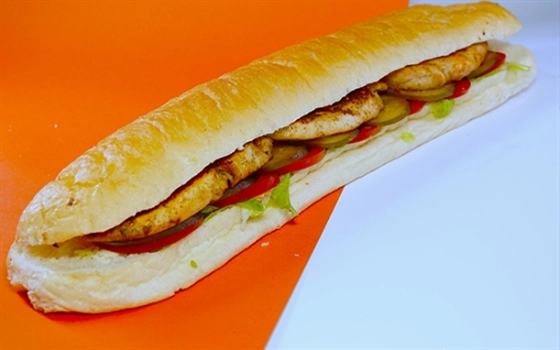 ساندويچ فيله مرغ
