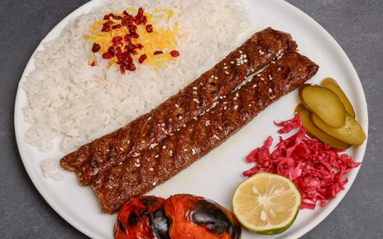 چلو کباب کوبیده