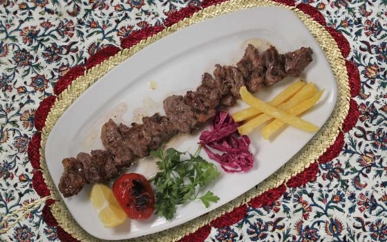 پلوکباب محلی