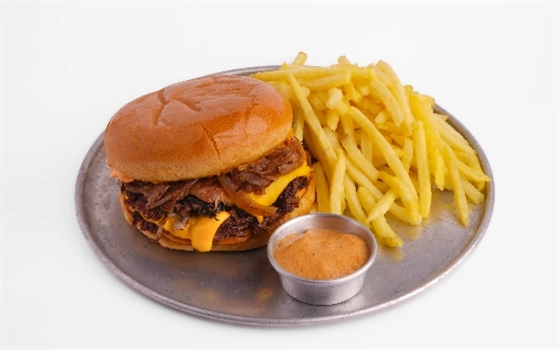 Classic Smash Burger