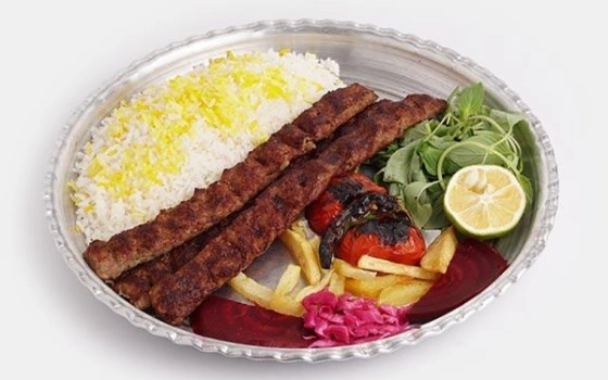 چلوکباب 3 سیخ