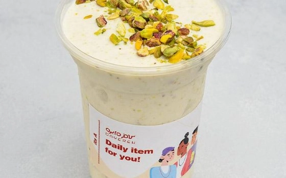 شیک موز پسته