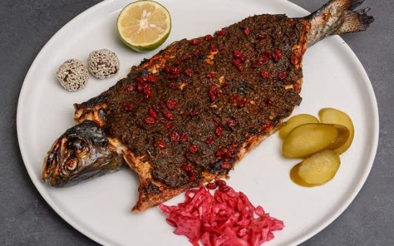 خوراک ماهی تنوری