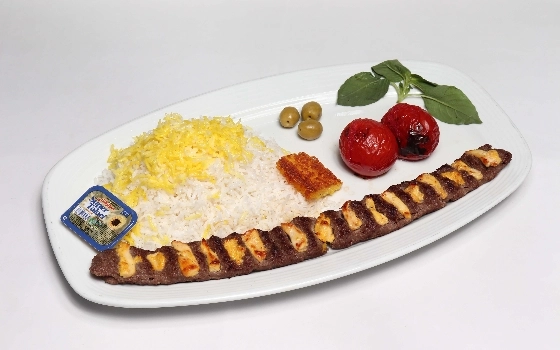 چلو کباب لقمه نگینی