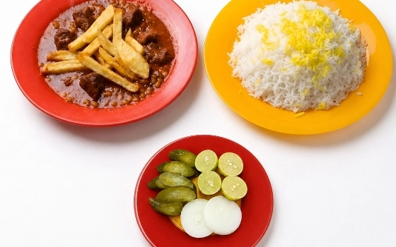 چلو خورشت قیمه سیب زمینی