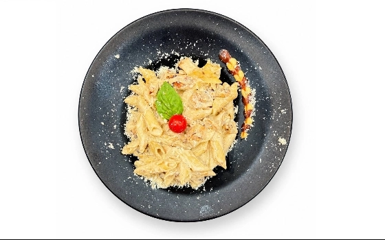 پاستا چیکن آلفردو