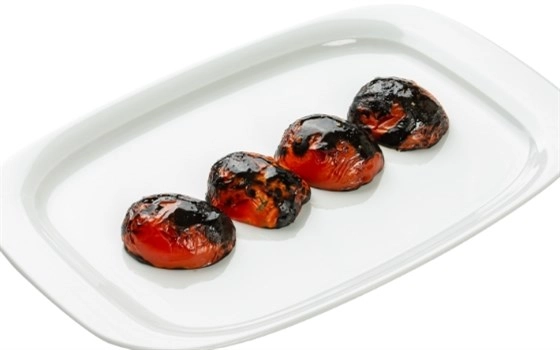 گوجه اضافه یک سیخ