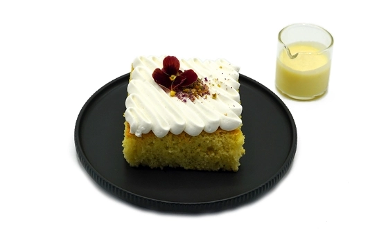 سه شیر زعفرون