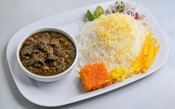 چلو قرمه سبزی