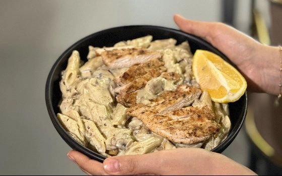 پاستا چیکن آلفردو