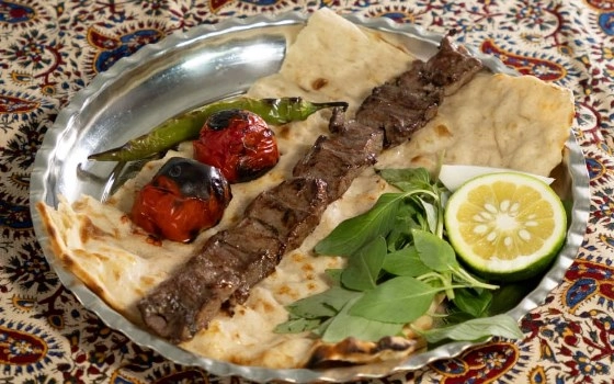 خوراک کباب چنجه