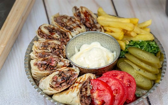 شاورما عربی گوشت
