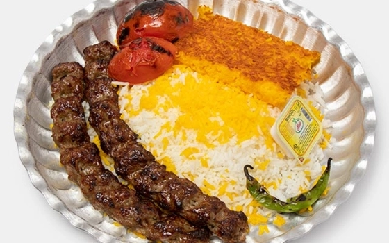 چلو کباب کوبیده دو سیخ