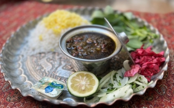 چلو خورشت قرمه سبزی