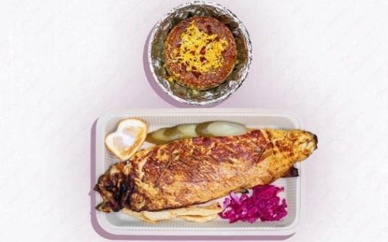 کته سبزی با ماهی سرخ شده