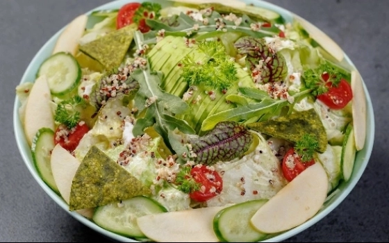 سالاد آووکادو یک نفره