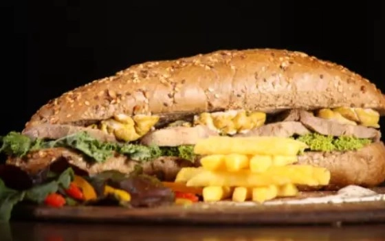 ساندویچ مغز و زبان