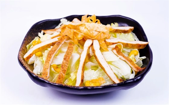 سالاد چیکن دیتونا